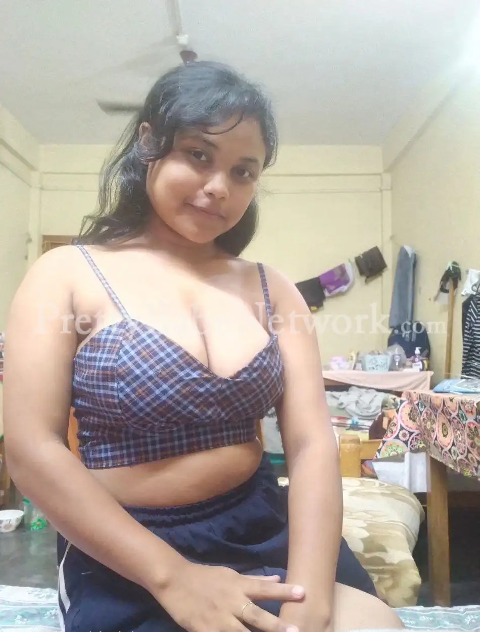 Sraboni—Hot Dahisar Bengali College Girl Escort for GFE and Sex